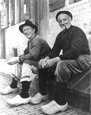 Twee Arnemuidse vissers, ‘levende oudheden’.