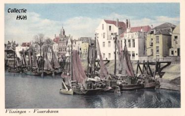 De vissersschuiten aan de Bellamykade en Nieuwendijk te Vlissingen.