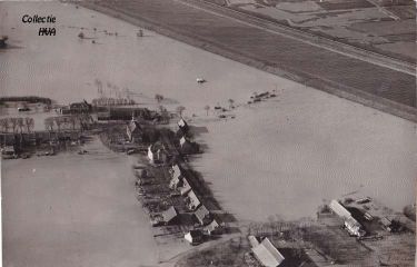 Het Kleverskerkse gebied loopt onder water.